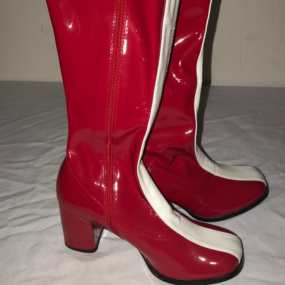 COPY - Wonder Woman size 7 boots.